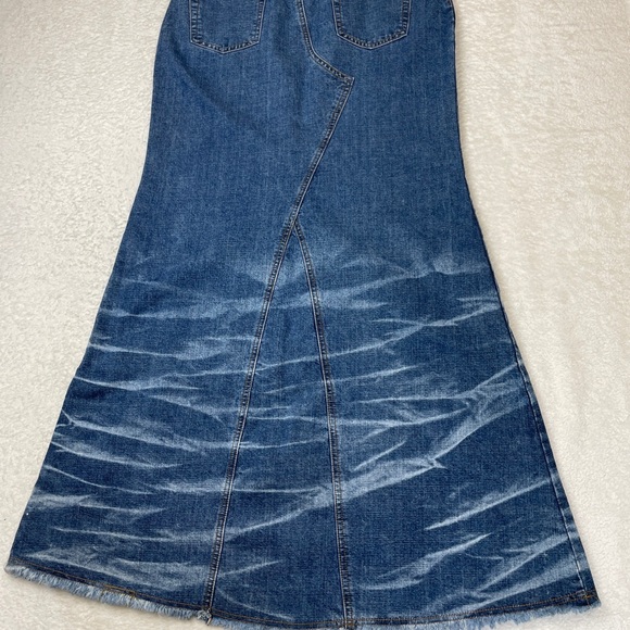 MOTO BLUES Jeans Skirt Split In Front RN 35320 Women's 13/14 Medium Wash Fringe - Picture 6 of 13
